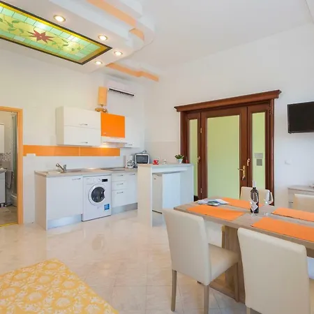Appartement Leana *